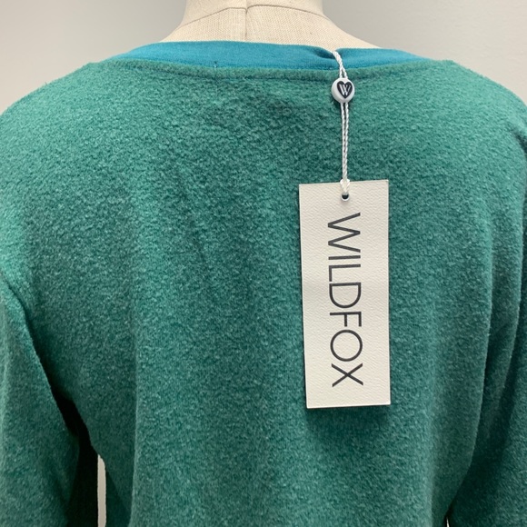 WILDFOX Mistletoe Kisses Sweatshirt - Picture 4 of 6